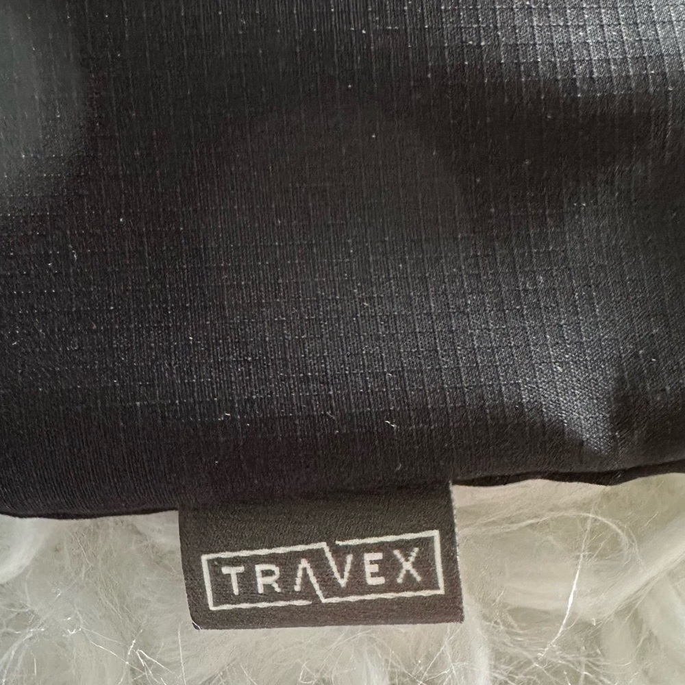 Eddie Bauer Charcoal Messenger Bag - Picture 6 of 6